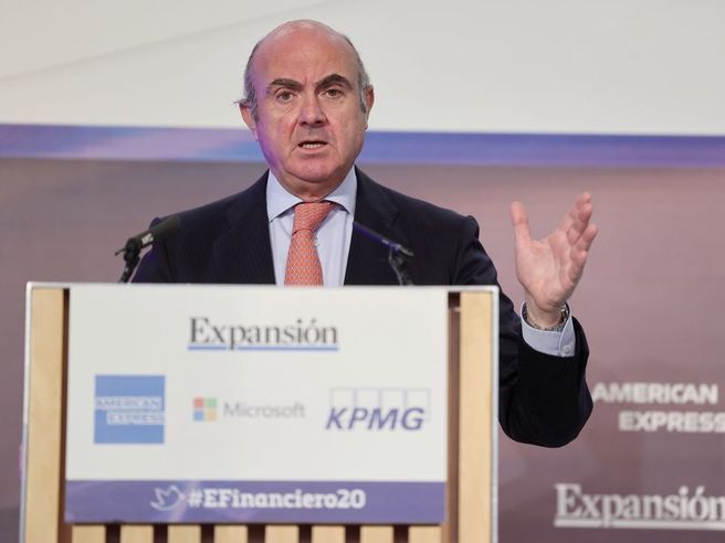 Bce: De Guindos, mix alta inflazione e bassa crescita rappresentano rischio per banche