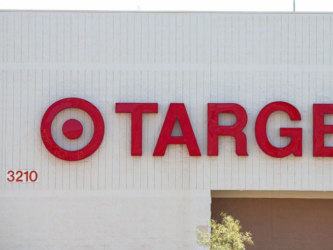 Shock Target a Wall Street: secondo profit warning in meno di un mese. L’inflazione divora gli utili, titolo -9%