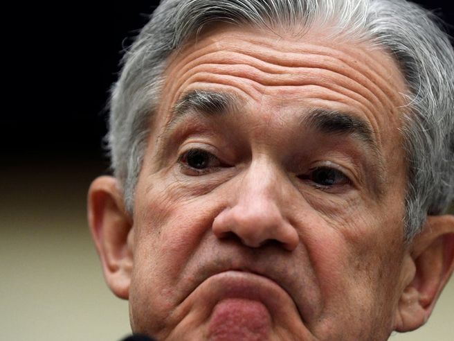 TRUMP E IL FANTASMA DI POWELL!