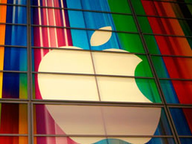 Apple: Goldman taglia il target price da 810 a 760 dollari