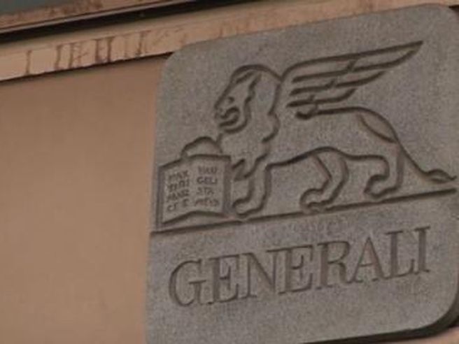 Generali: voci di pressioni interne per aumento capitale, titolo debole in Borsa