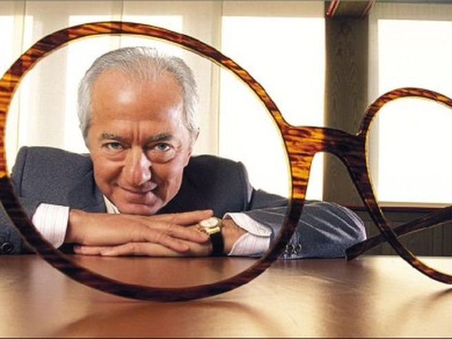 Luxottica: Standard Ethics riduce rating a “E+”