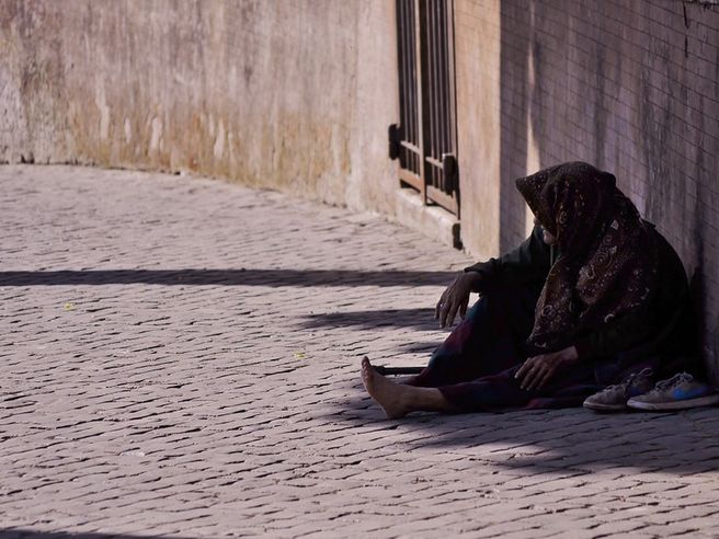 Istat: nell’anno della pandemia torna a crescere la povertà assoluta, livello più alto dal 2005