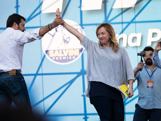 Sondaggi castigano M5S dopo batosta Umbria, la Meloni avvicina muro del 10%