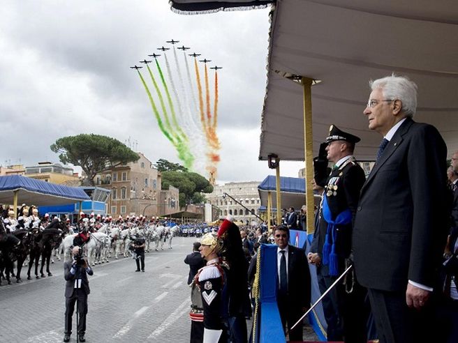 Mattarella: mio dovere difendere risparmio italiani
