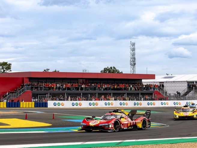 Ferrari con Conio: quando la Blockchain entra nel mondo delle quattro ruote